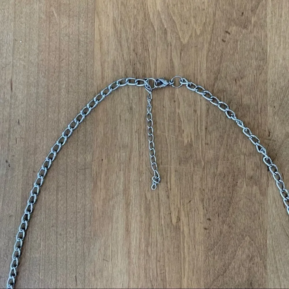 Silver color chain necklace